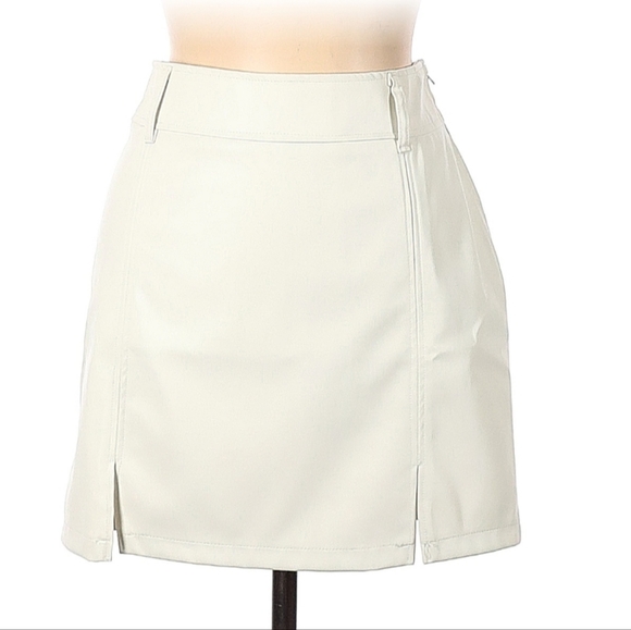 Dresses & Skirts - NWT Faux Leather Skirt